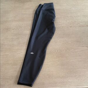 ALO Yoga 7/8 High Waist Airlift Black Leggings